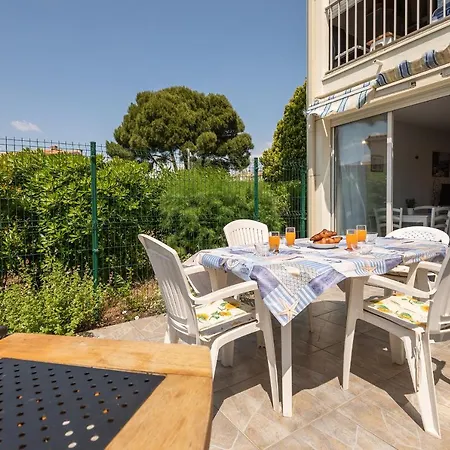 Amphoria By Pom, Terrasse, Parking